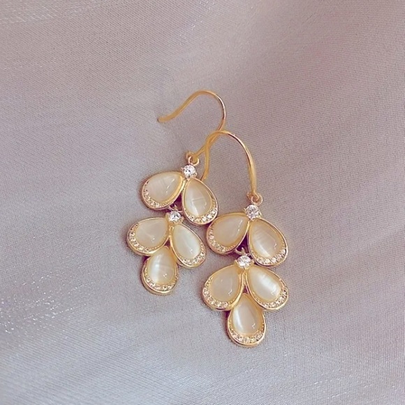 Unique Teardrop Opal Leaflet Dangle Earrings - Picture 2 of 5